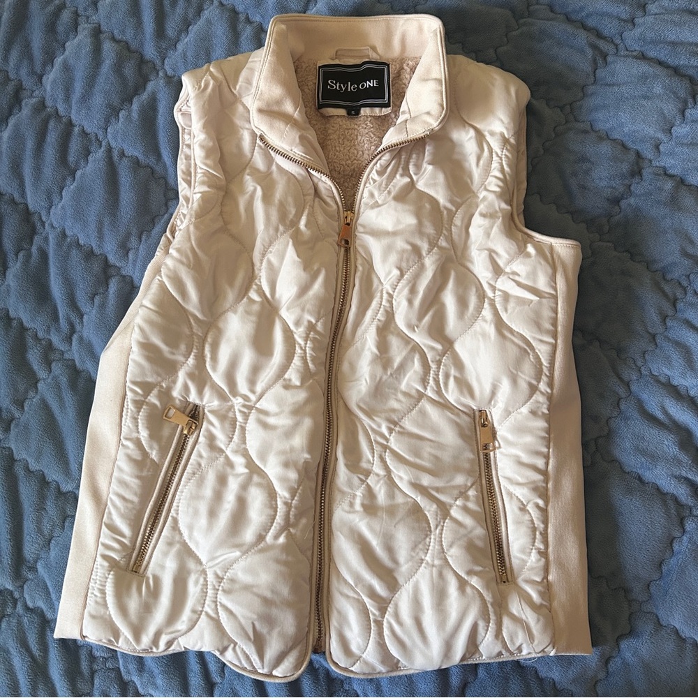 Women's Cream Quilted Vest